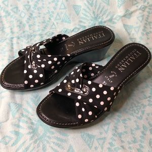 🏝2/$30🏝 Polka Dot Wedge Sandals